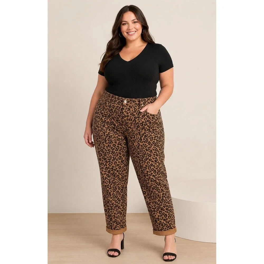 NWT Lane Bryant Sz 22 Leopard Print Jeans Boyfriend Mid Rise Stretch Cuffed 44W